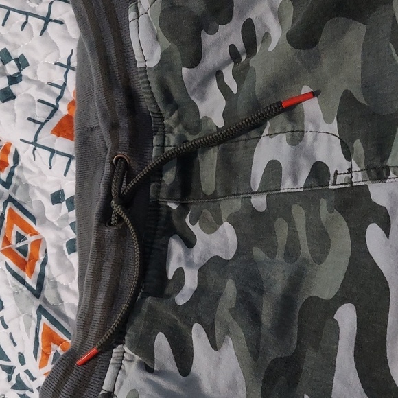 🏫 3 for $10 Boy's Camo Cargo Shorts - Picture 5 of 5